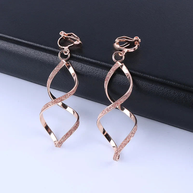 Brinco Auralis Ear Cuff Ondara | Diseño Geométrico Esculpido